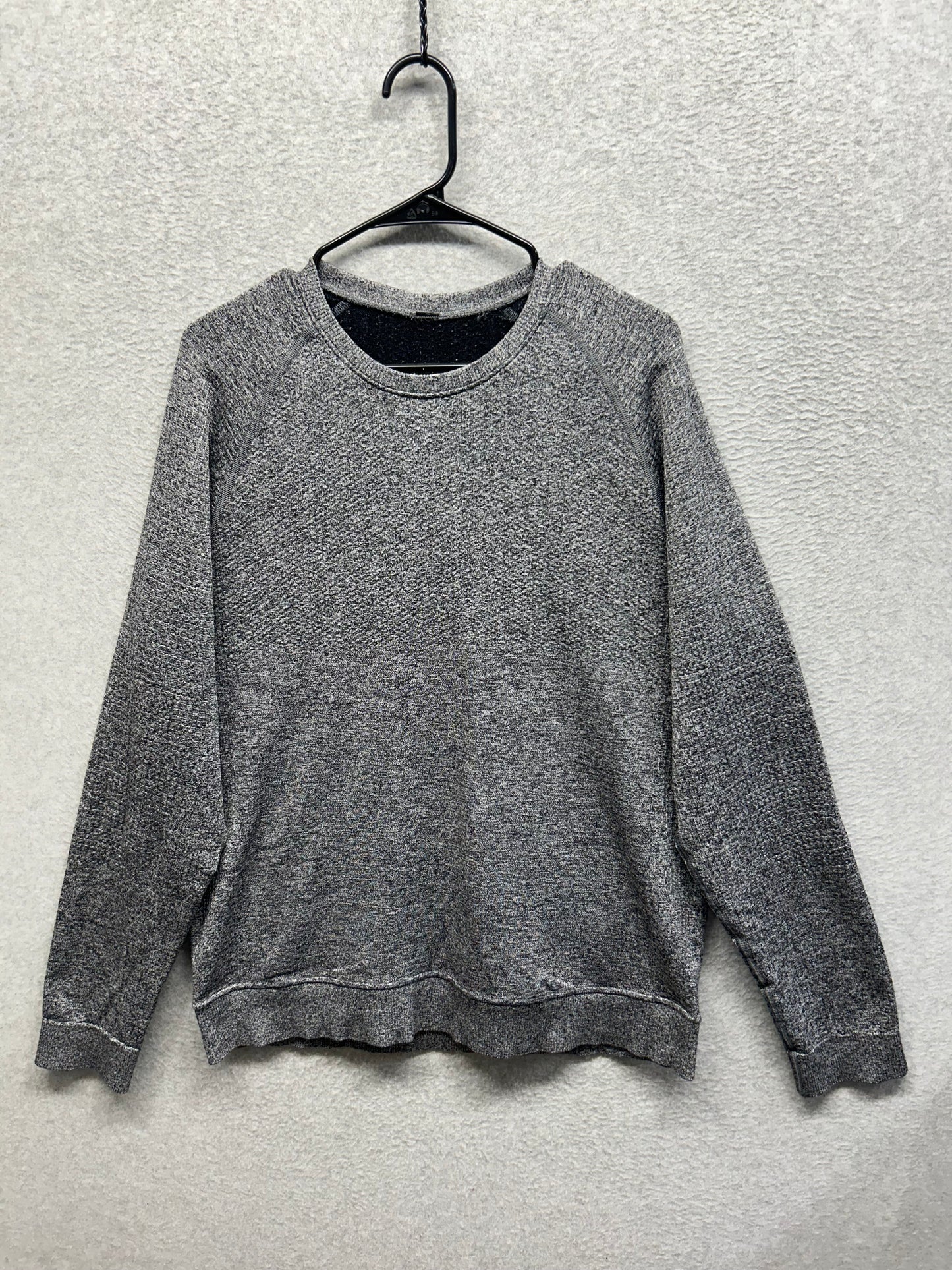 Lululemon Engineered Warmth Long Sleeve Crew Size XL Heathered Gray