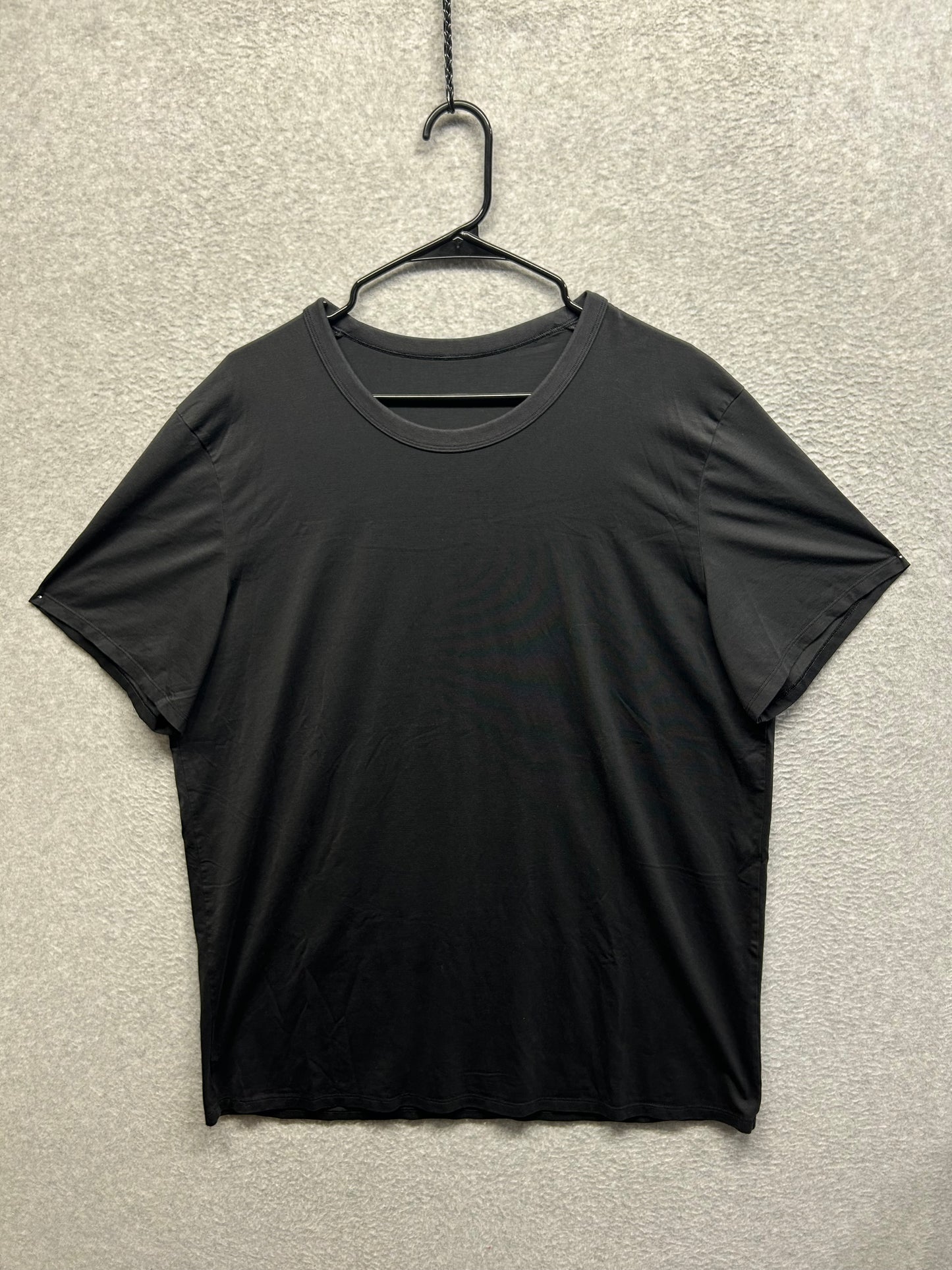 Lululemon 5 Year Basic Tee Size 2XL Black