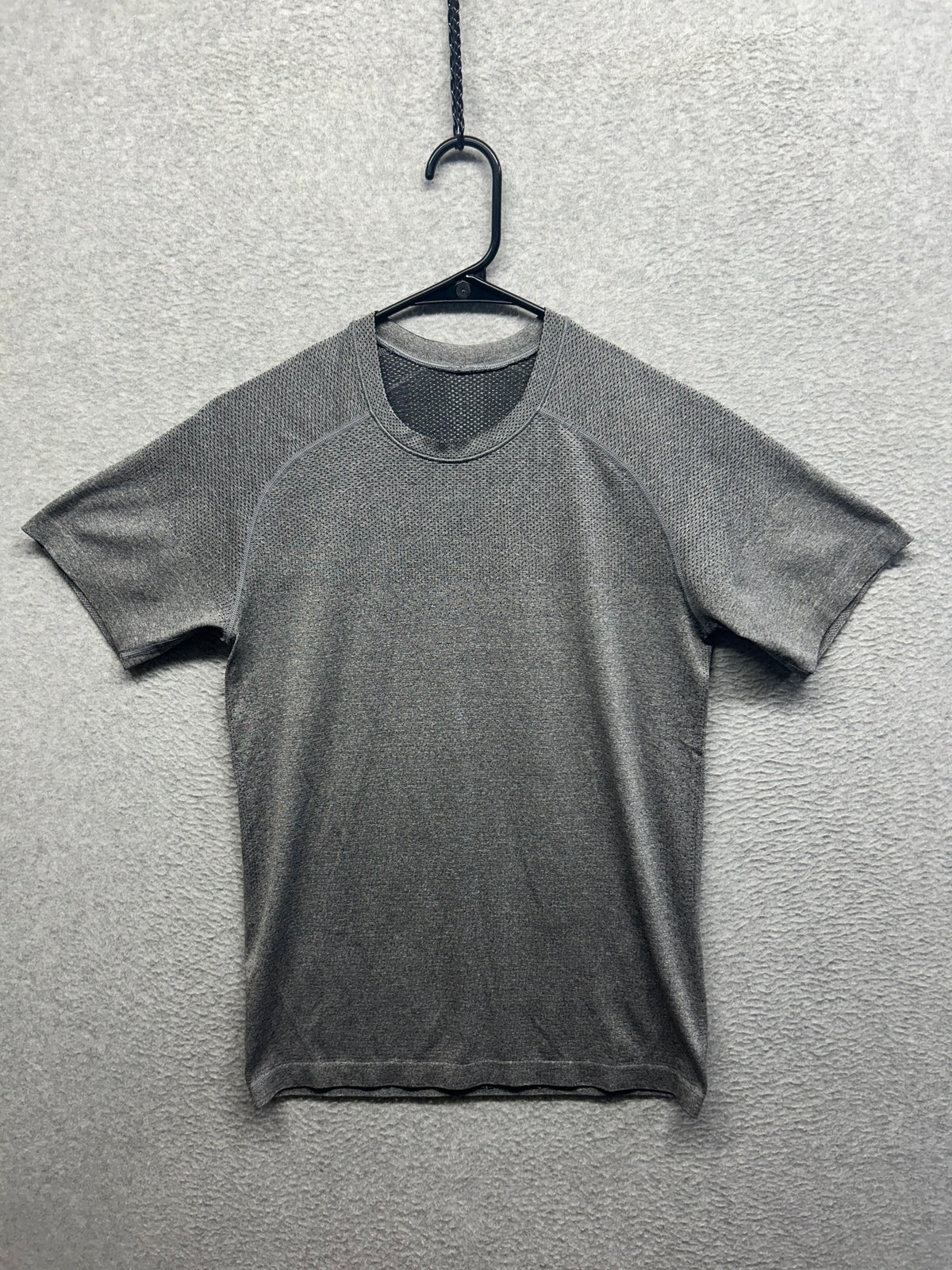 Lululemon Metal Vent Tech Short Sleeve Shirt 2.0 Mens Size XS Gray