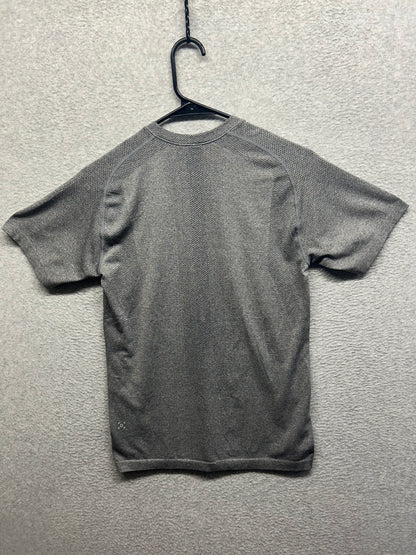 Lululemon Metal Vent Tech Short Sleeve Shirt 2.0 Mens Size XS Gray