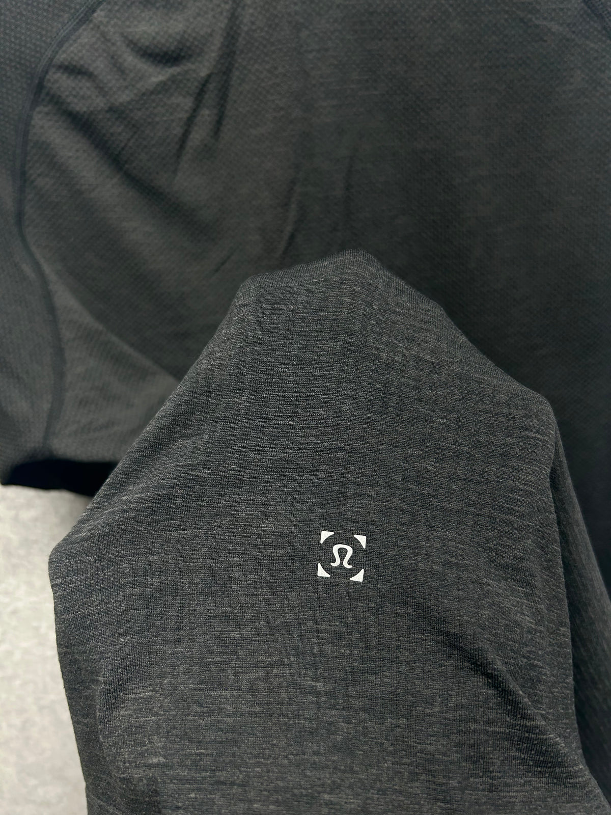 Lululemon Metal Vent Tech Short Sleeve Shirt 2.0 Mens Size Medium Black