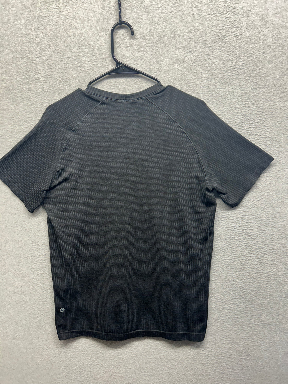 Lululemon Metal Vent Tech Short Sleeve Shirt 2.0 Mens Size Medium Black