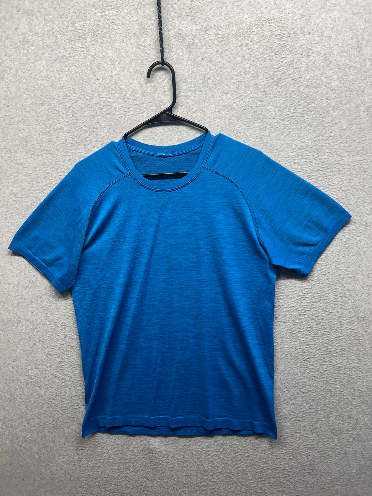 Lululemon Metal Vent Tech Short Sleeve Shirt 2.0 Mens Size Medium Blue