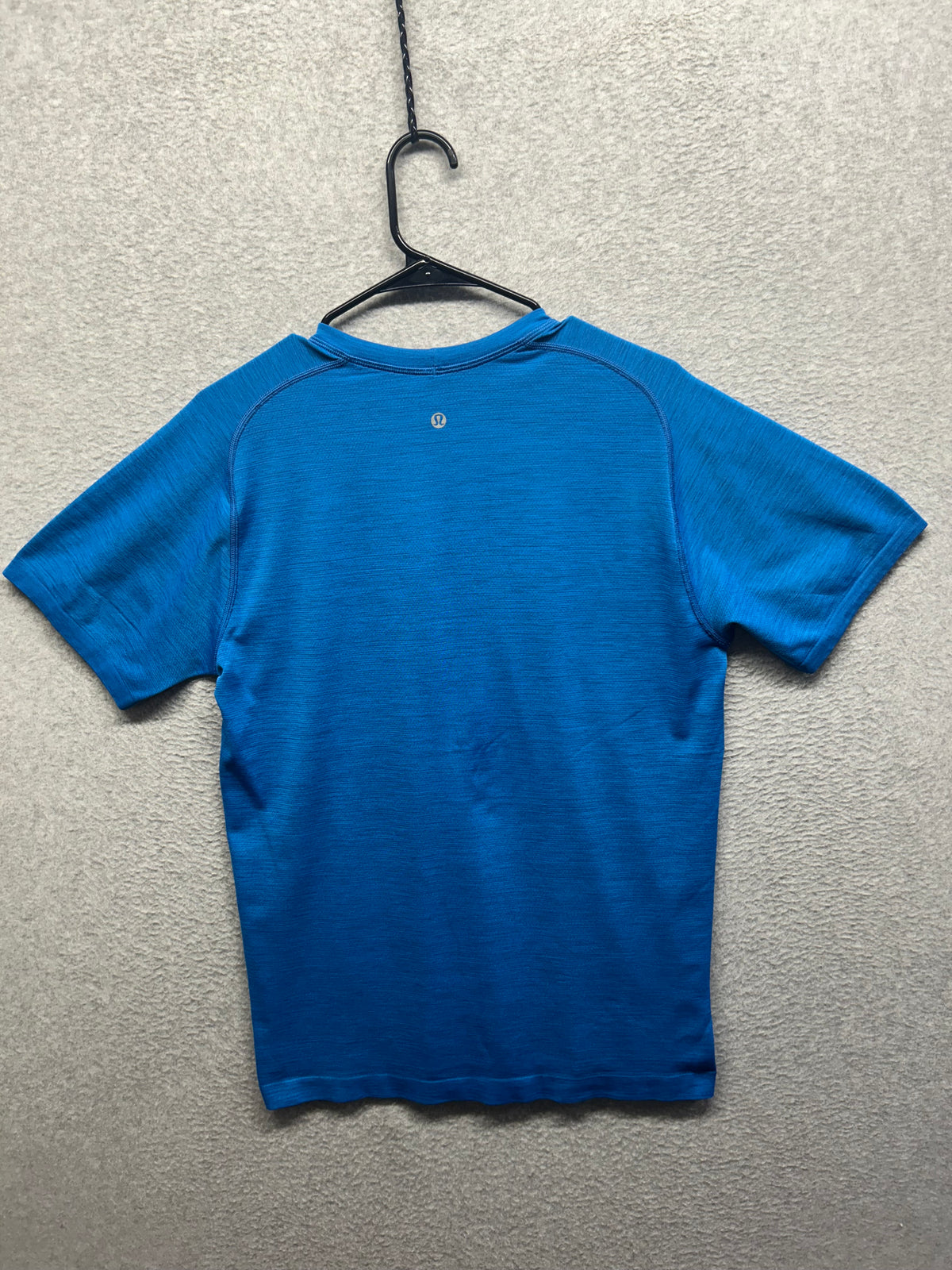 Lululemon Metal Vent Tech Short Sleeve Shirt 2.0 Mens Size Medium Blue
