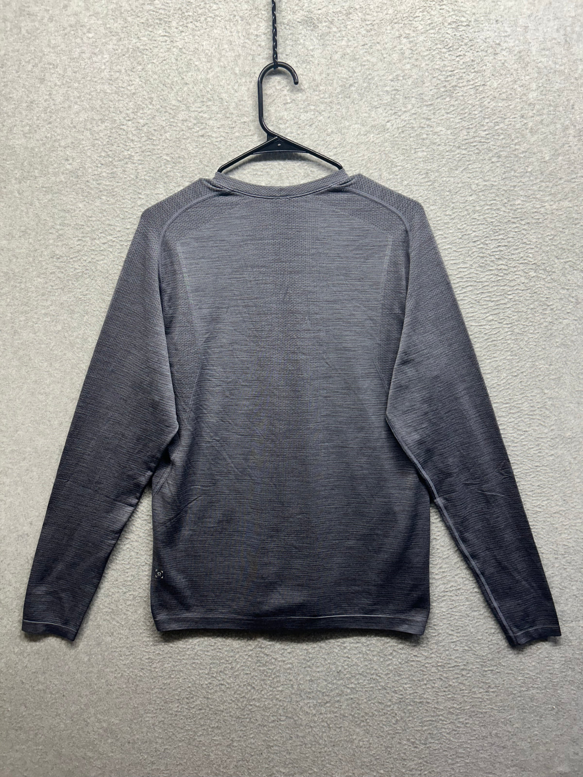 Lululemon Metal Vent Tech Long Sleeve Shirt 2.0 Mens Size Medium Gray
