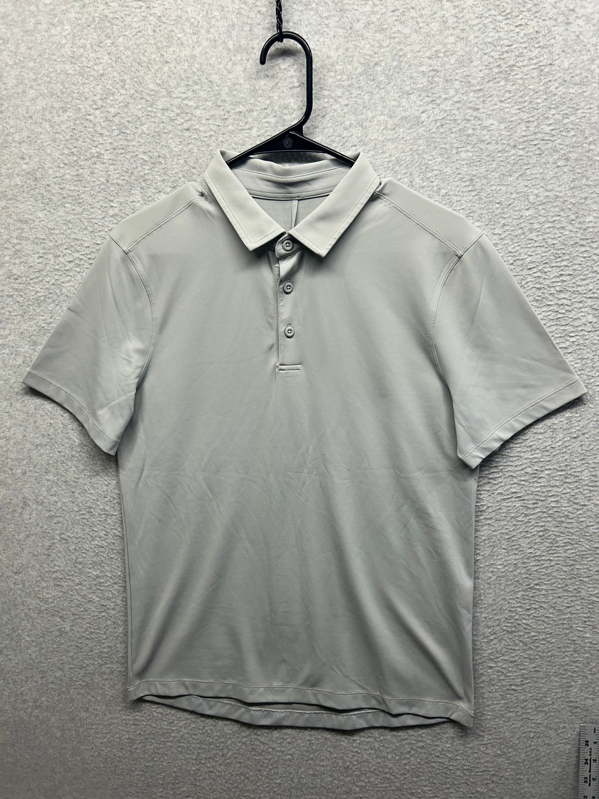 Lululemon Evolution Polo Size Medium Gray
