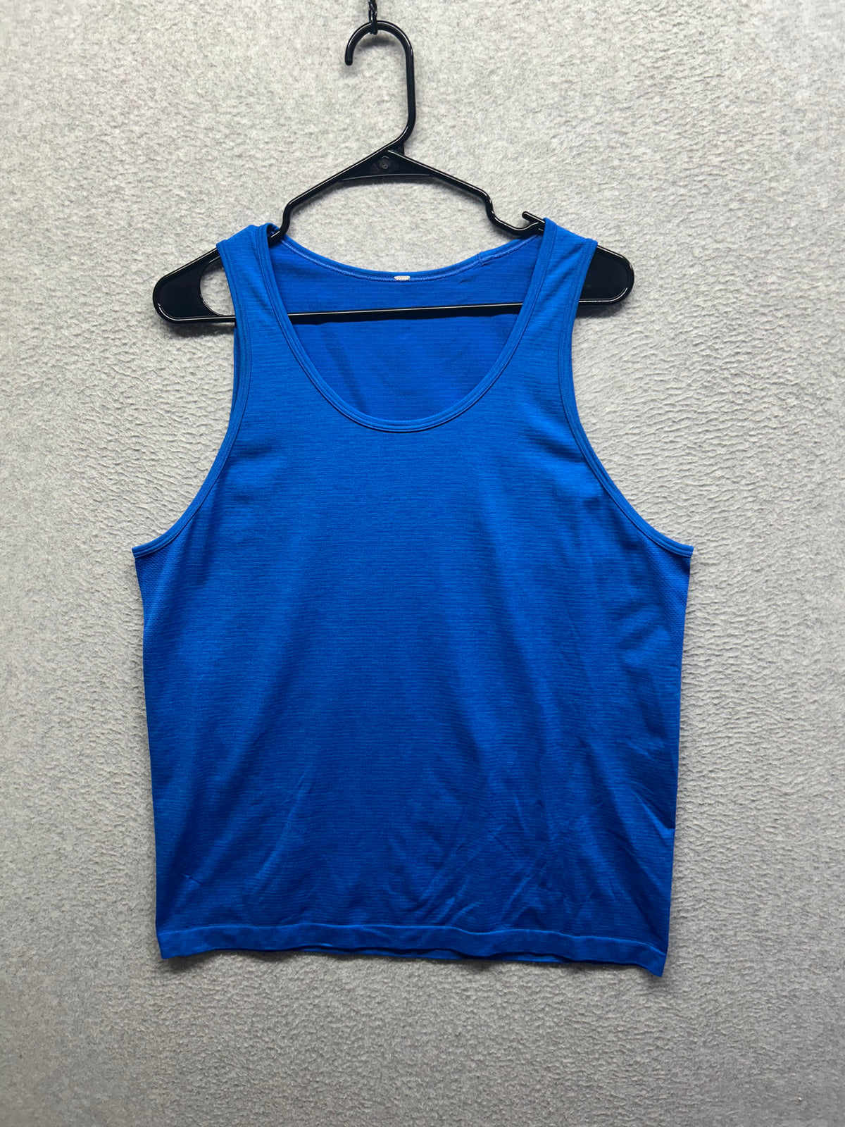Lululemon Metal Vent Tech Tank Top Mens Size Large Blue