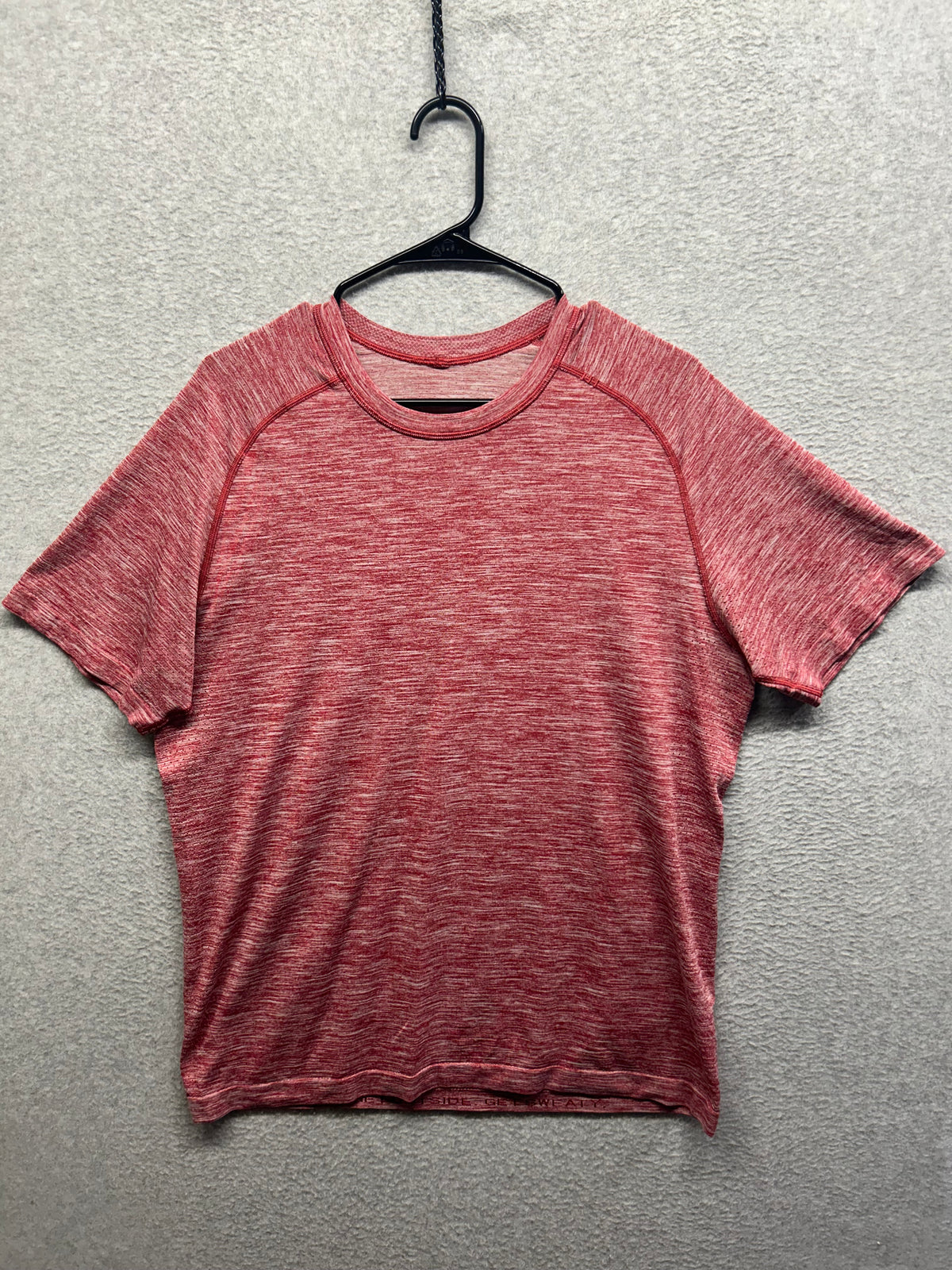 Lululemon Metal Vent Tech Short Sleeve Shirt 2.0 Mens Size Large Red
