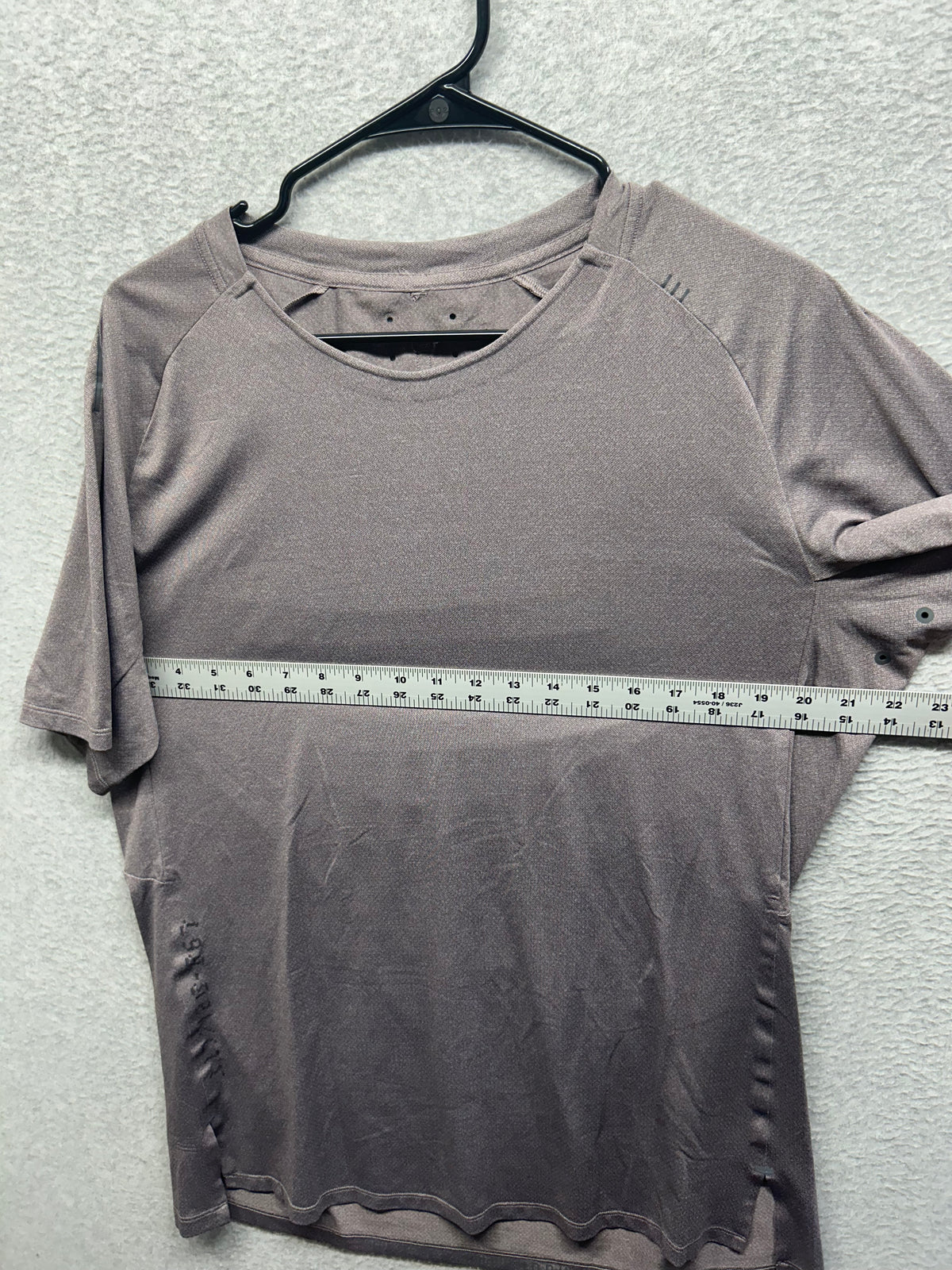 Lululemon Textured Training Short Sleeve Size XL Purple