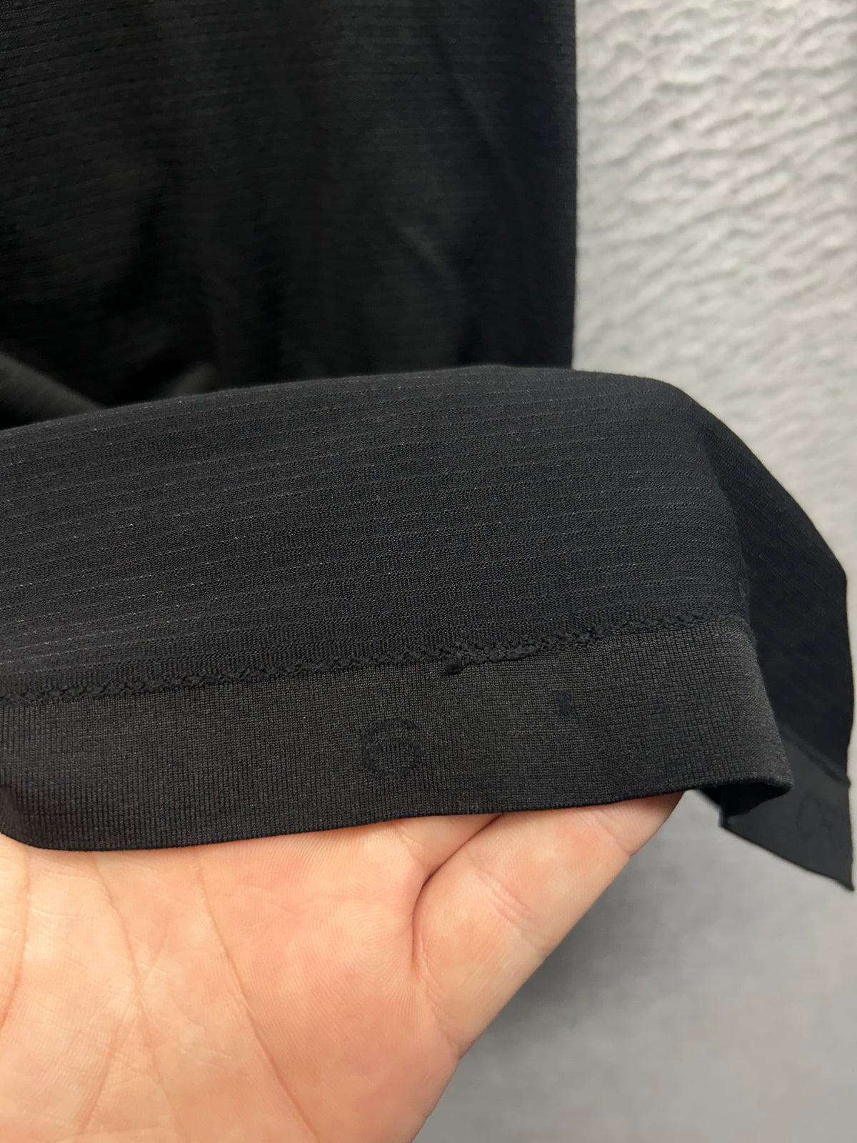 Lululemon Swiftly Tech Long Sleeve Size 6 Black