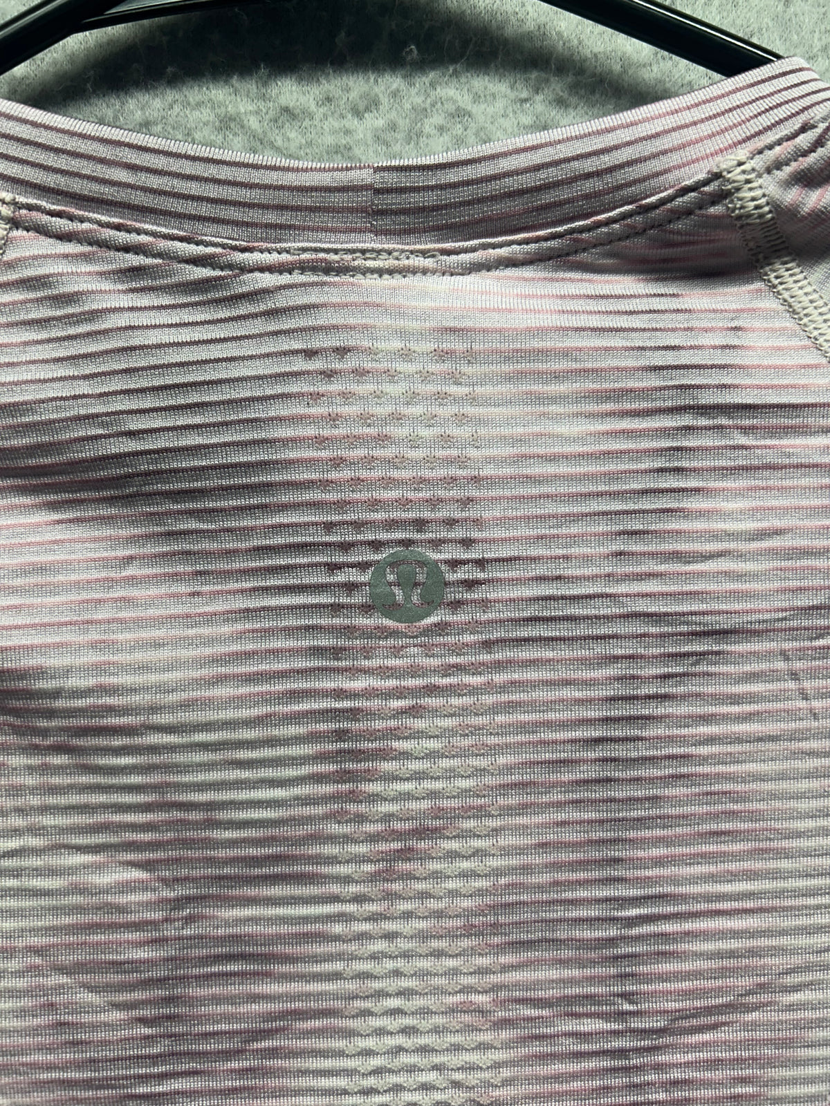 Lululemon Swiftly Tech Long Sleeve Shirt 2.0 Size 6 Marble Dye Vintage Plum