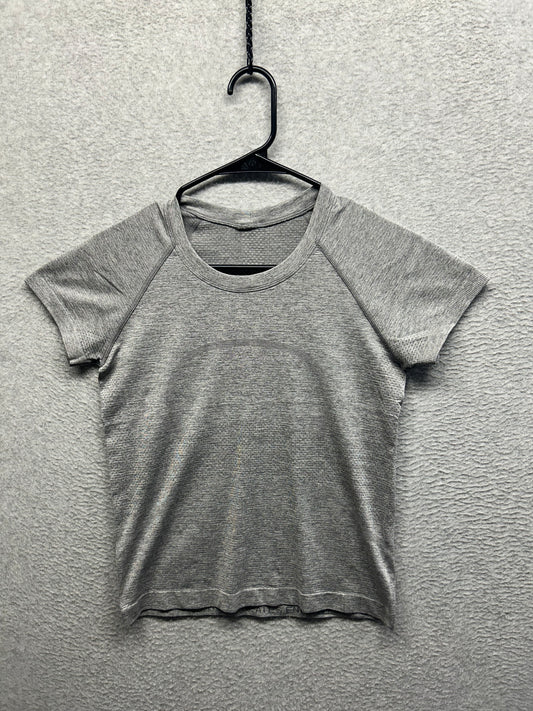 Lululemon Swiftly Tech Short Sleeve Race Length Shirt 2.0 Size 6 Slate Gray