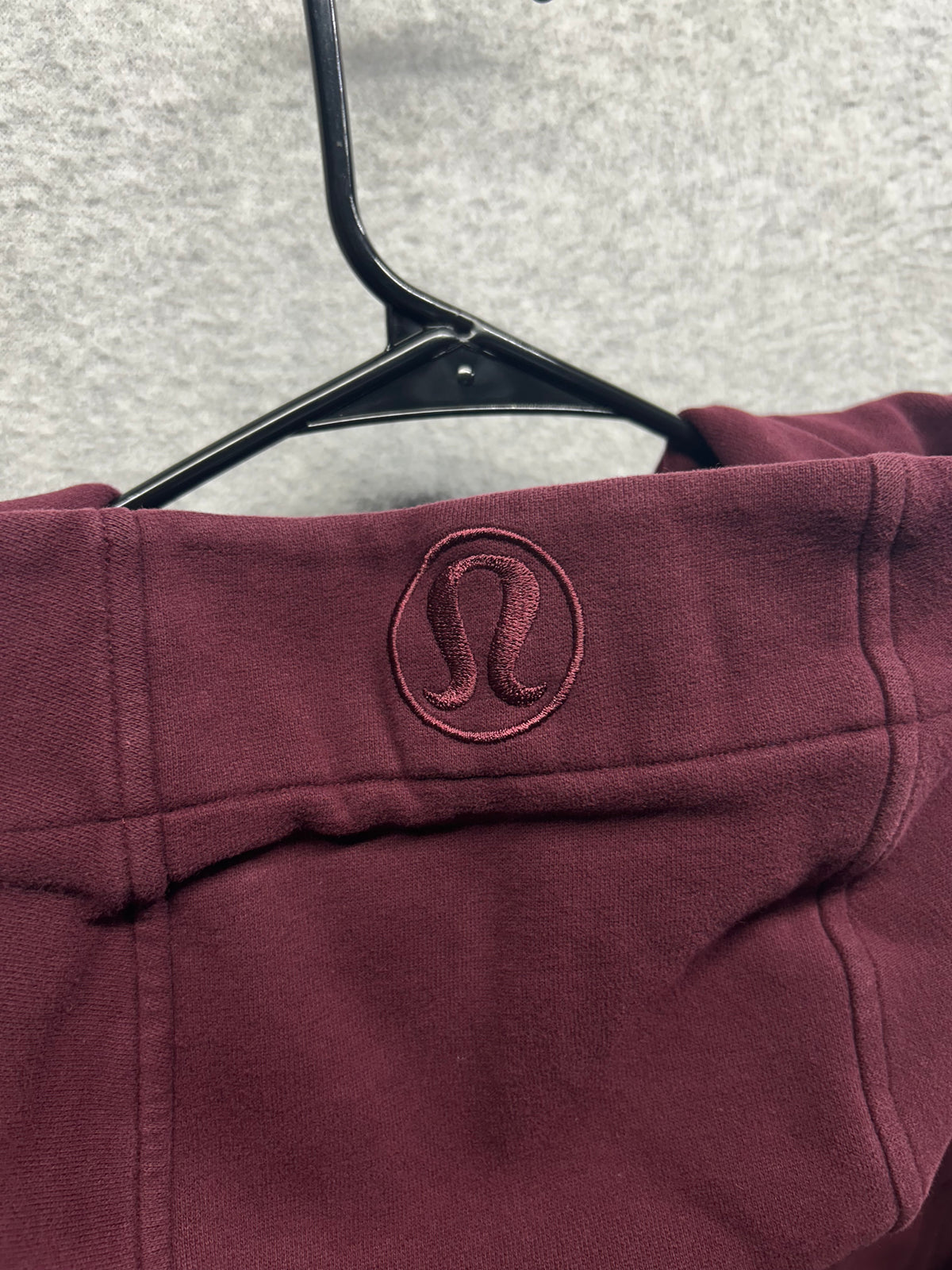 Lululemon Scuba Hoodie IV Size 6 Garnet
