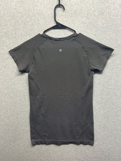 Lululemon Swiftly Tech Short Sleeve Shirt 2.0 Size 8 Gray Black Striped
