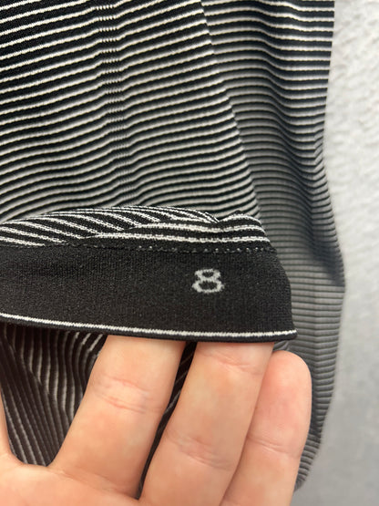 Lululemon Swiftly Tech Short Sleeve Shirt 2.0 Size 8 Gray Black Striped