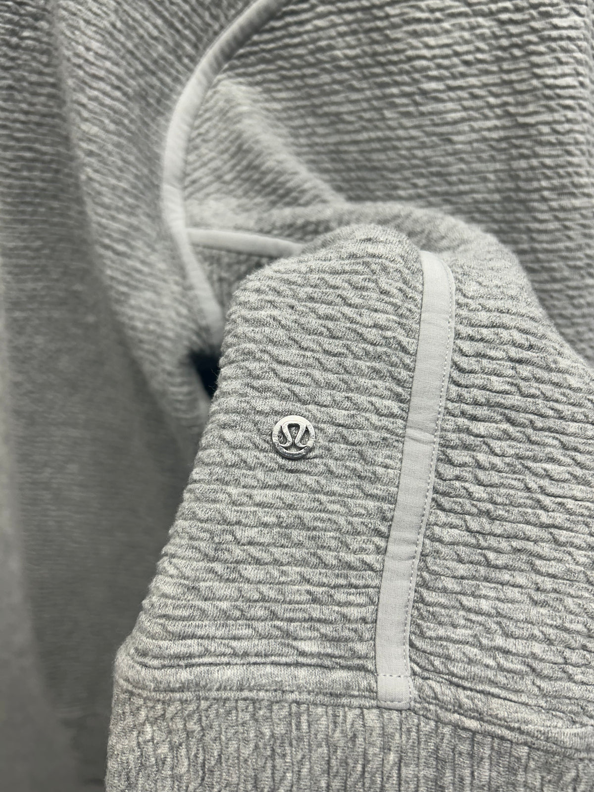 Lululemon On Repeat Bomber Size 8 Heathered Core Light Grey