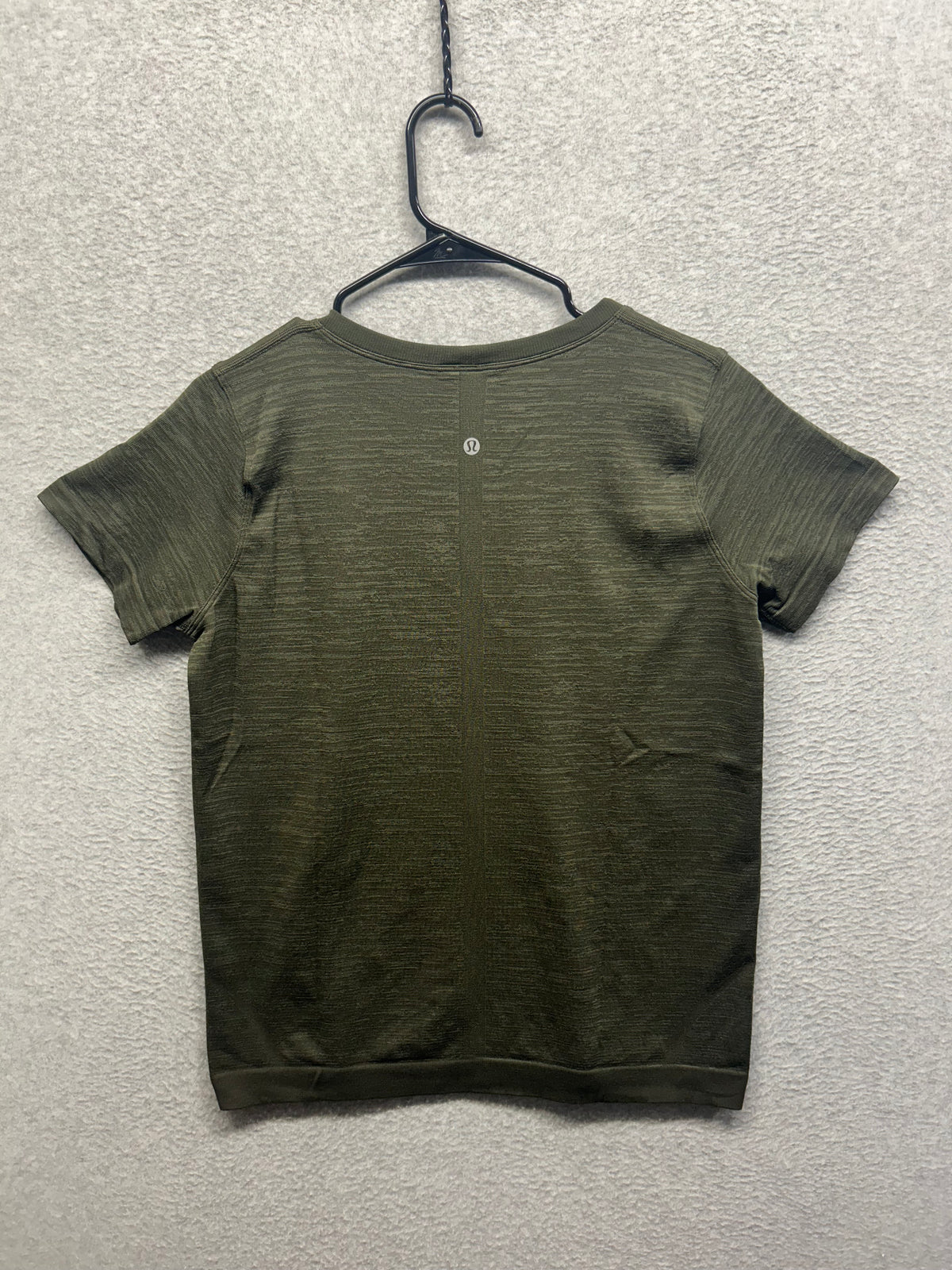 Lululemon Swiftly Tech Relaxed Fit Short Sleeve Shirt Size 10 Heathered Dark Olive