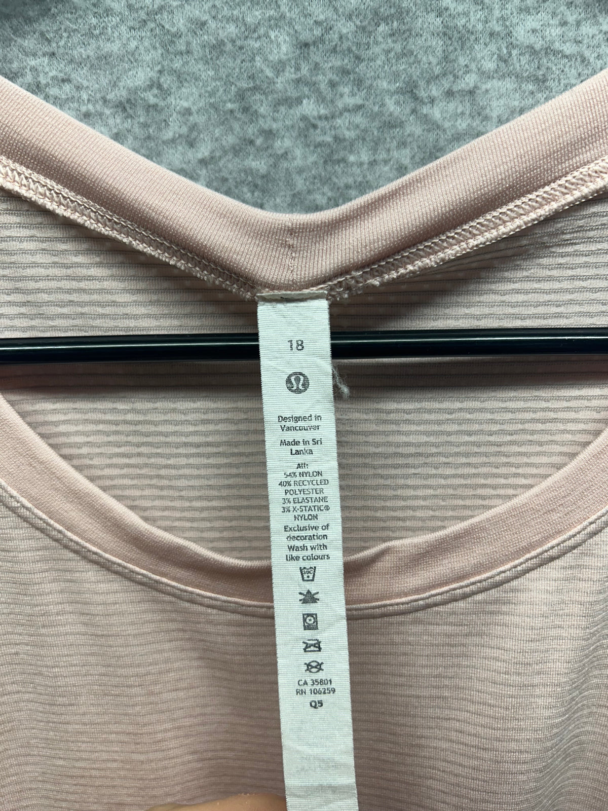 Lululemon Swiftly Tech Short Sleeve Size 18 Pink