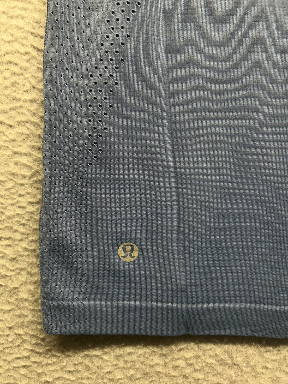 Lululemon Breeze By Short Sleeve Size 2 Blue