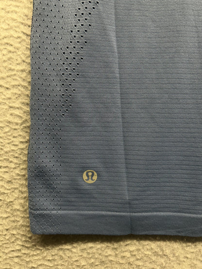 Lululemon Breeze By Short Sleeve Size 2 Blue