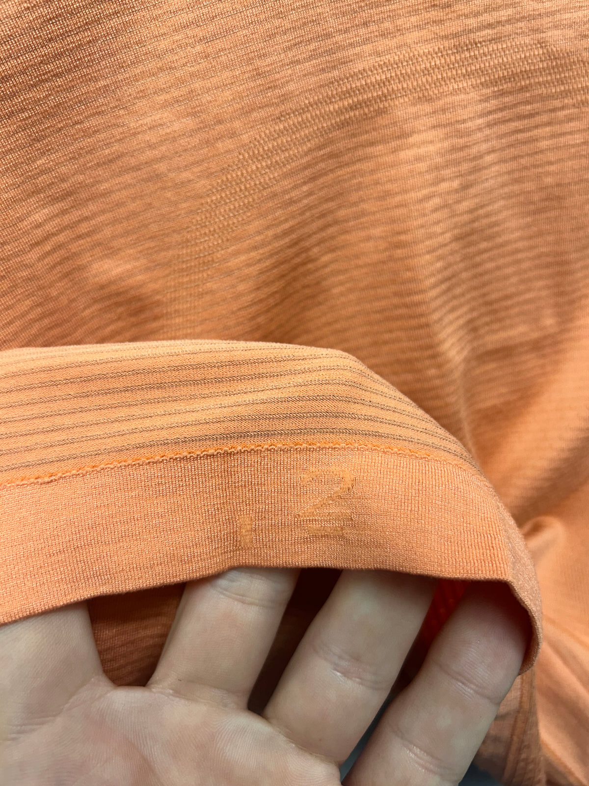 Lululemon Swiftly Tech Short Sleeve Race Length Size 2 Orange