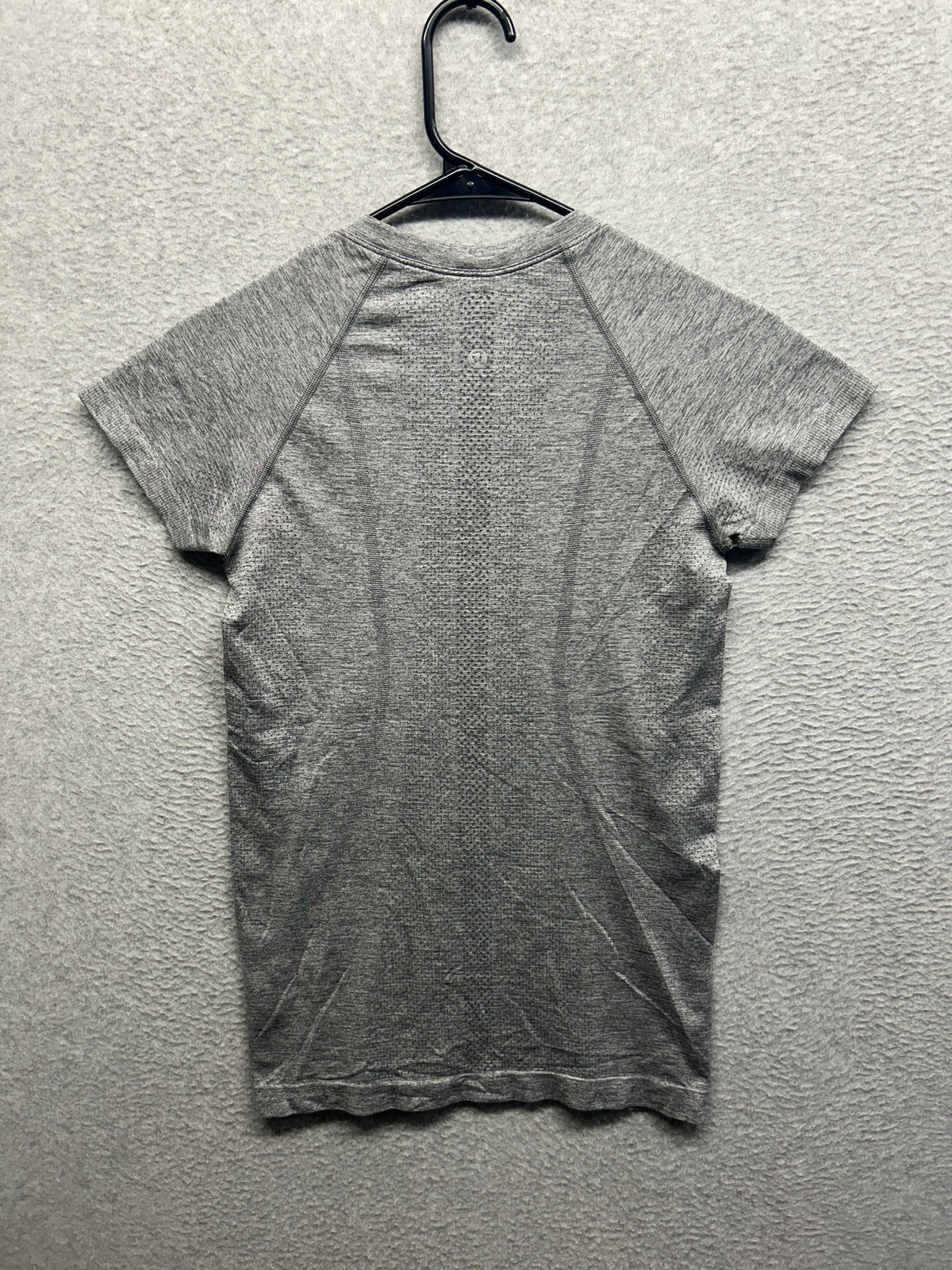 Lululemon Swiftly Tech Short Sleeve Size 4 Slate Gray