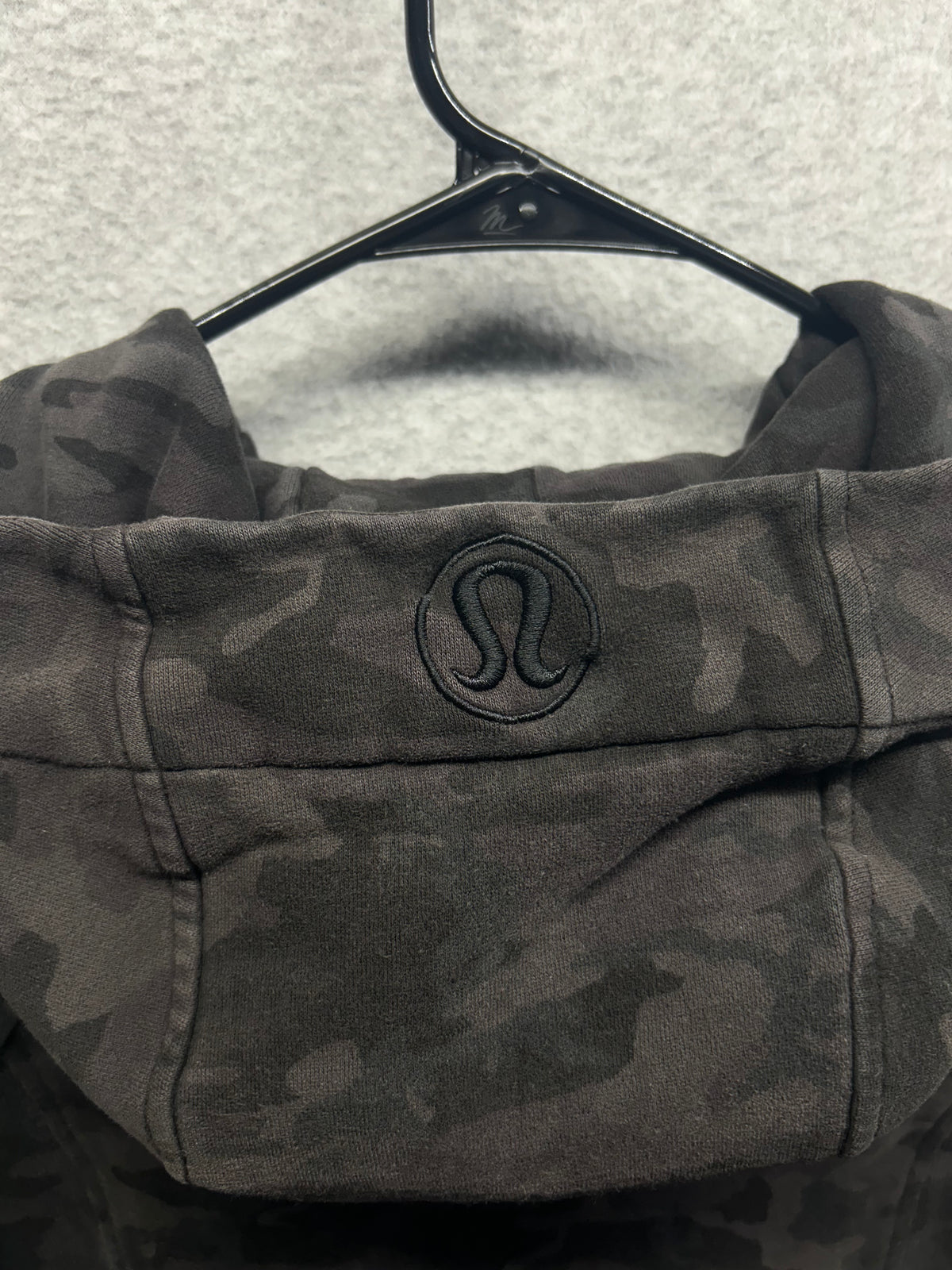 Lululemon Scuba Hoodie Light Cotton Fleece Size 4 Incognito Camo Multi Grey