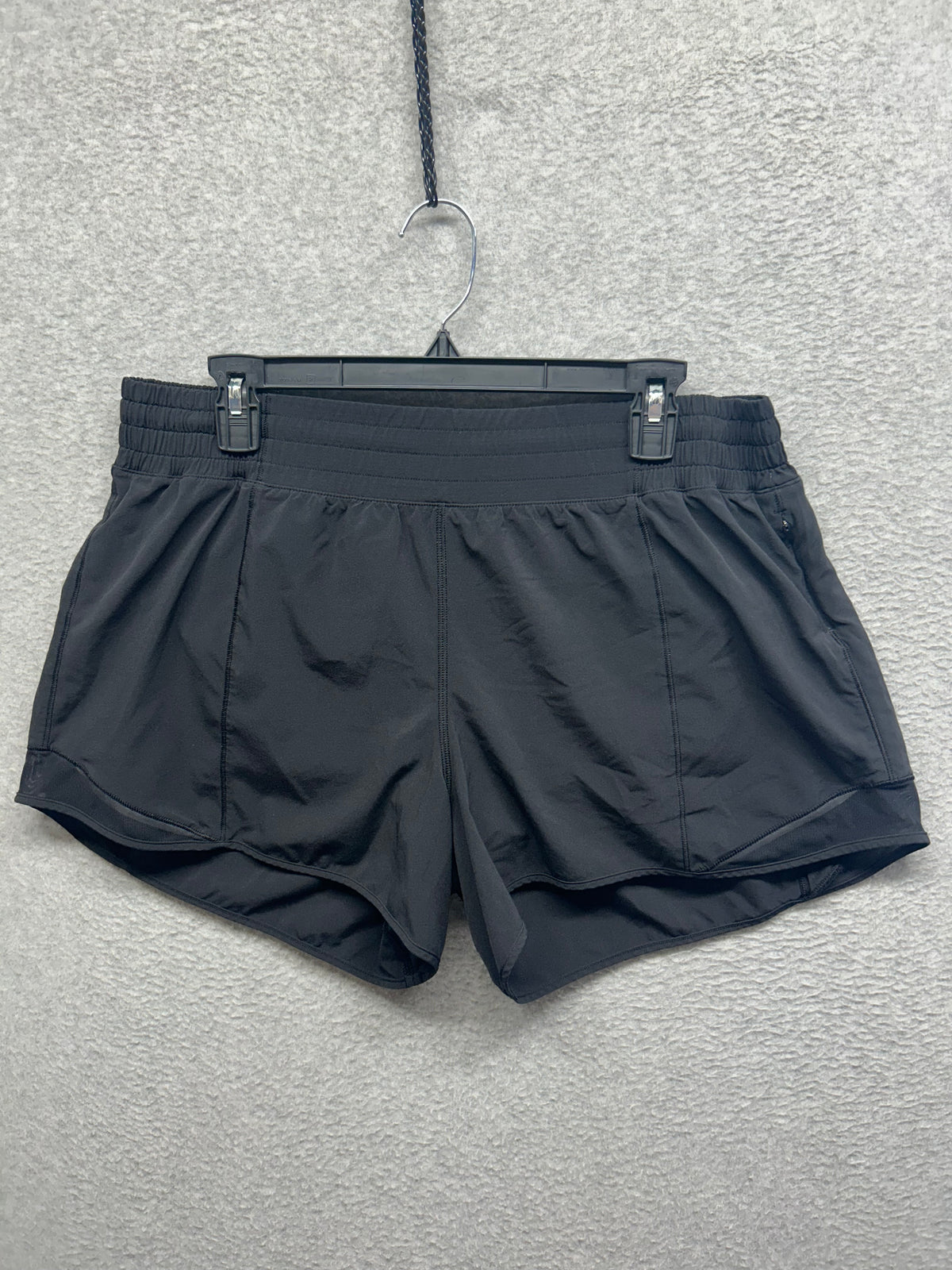 Lululemon Hotty Hot Short High-Rise Long 4" Size 14 Black