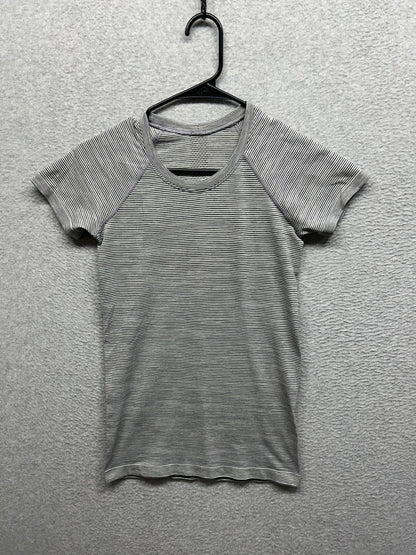 Lululemon Swiftly Tech Short Sleeve Crew Size 4 White Black Striped