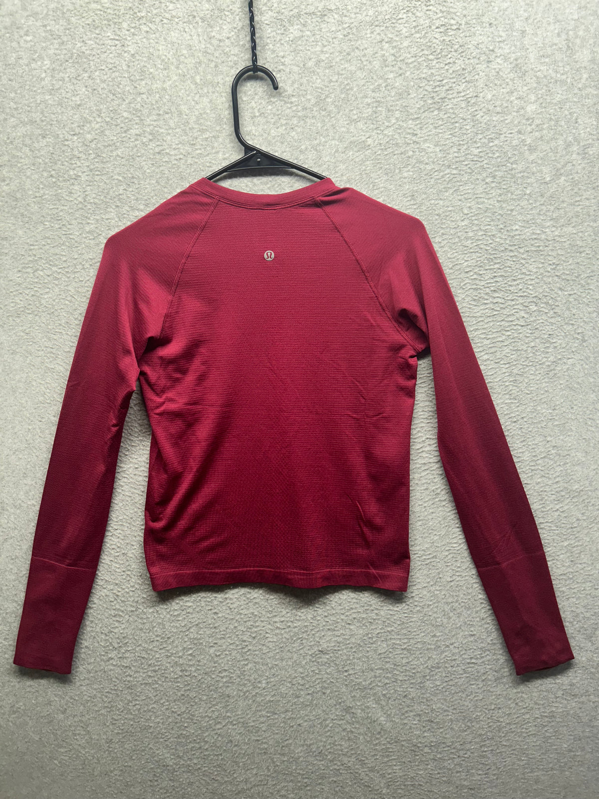 Lululemon Swiftly Tech Long Sleeve Crew Size 6 Magenta Purple