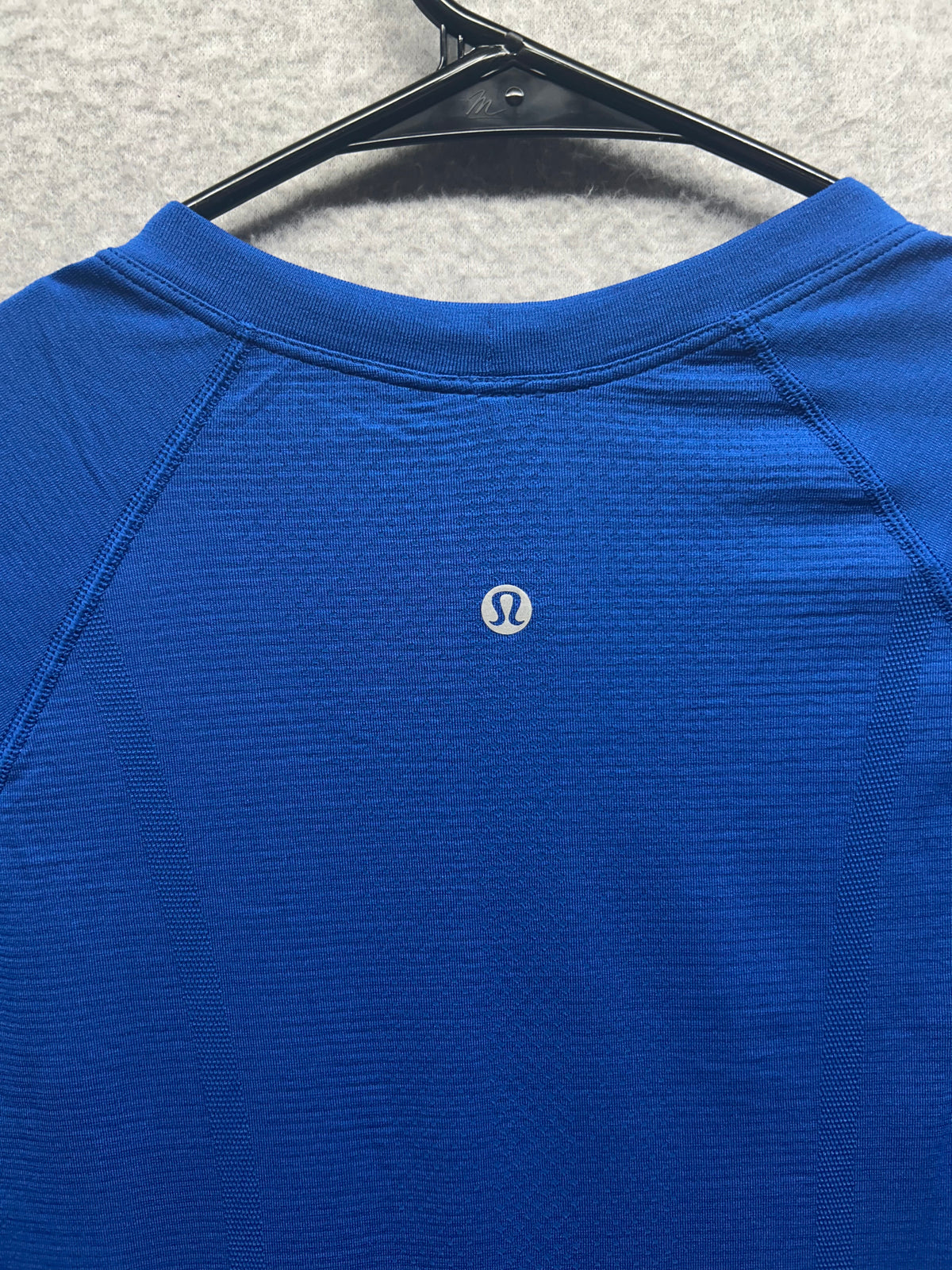 Lululemon Swiftly Tech Long Sleeve Crew Size 6 Blue