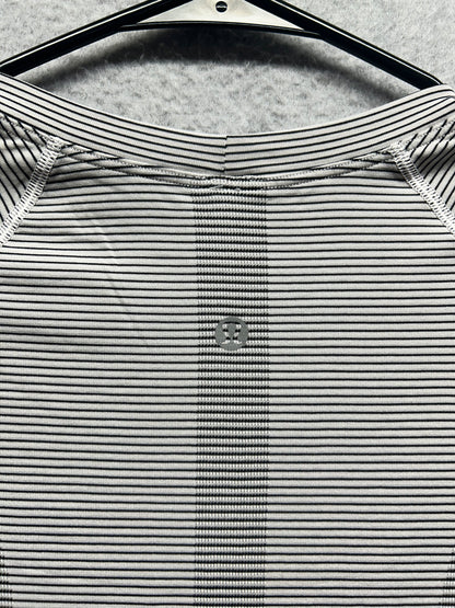 Lululemon Swiftly Tech Short Sleeve Crew Size 8 White Black Striped