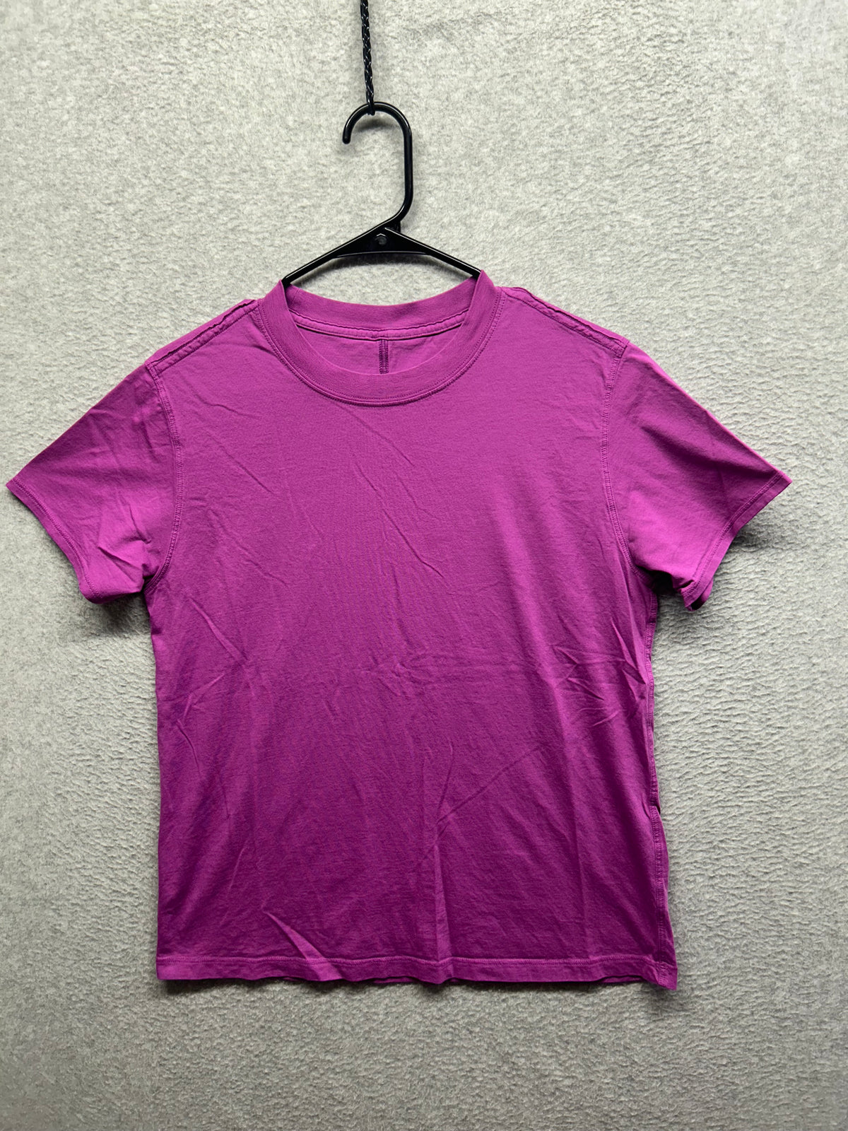 Lululemon Short Sleeve Crew Shirt Size 8 Purple