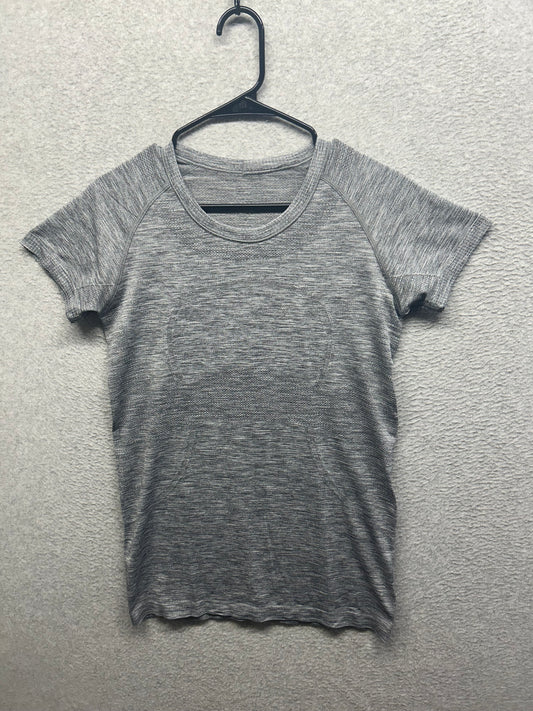 Lululemon Swiftly Tech Short Sleeve Crew Size 10 Gray
