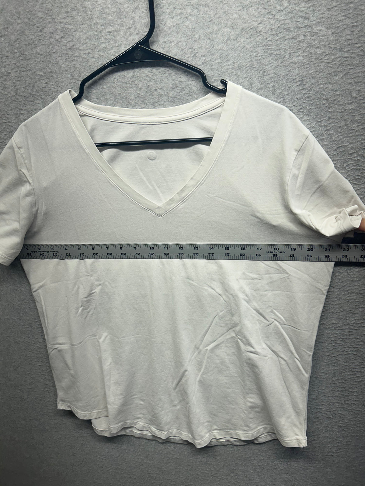 Lululemon Love V-Neck Short Sleeve Size 12 White