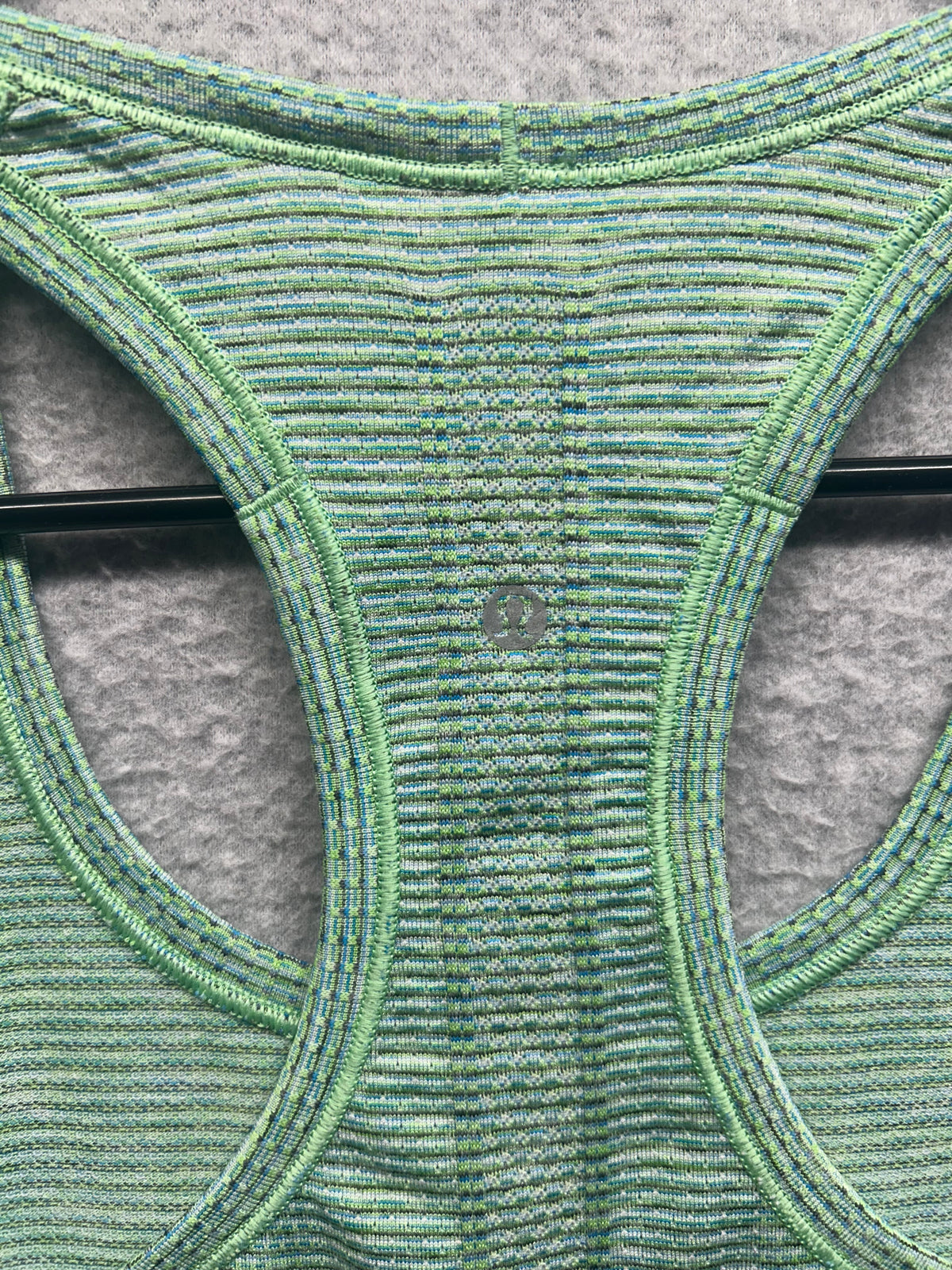 Lululemon Swifty Tech Tank Size 6 Distorted Green