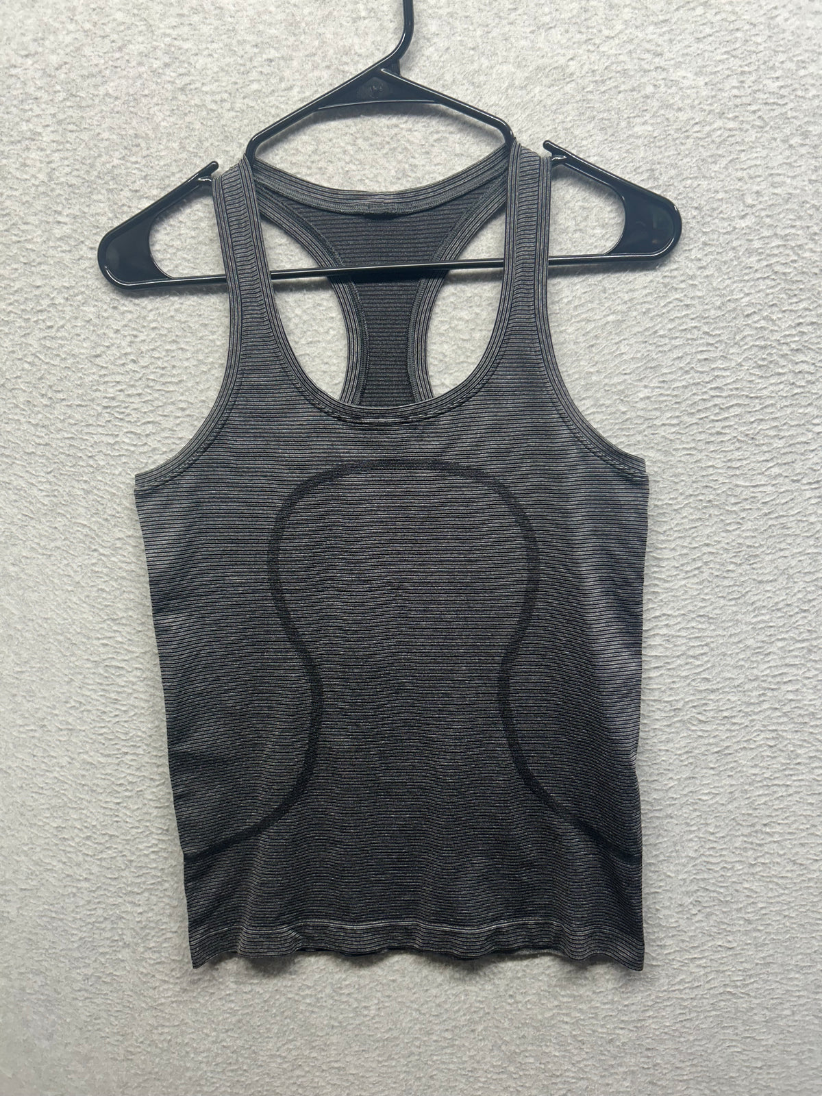 Lululemon Swifty Tech Tank Size 6 White Black Striped