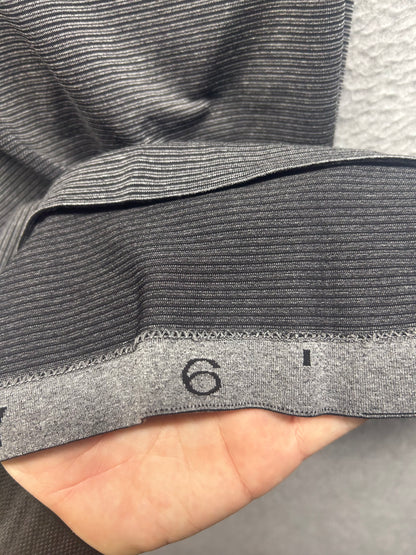 Lululemon Swifty Tech Tank Size 6 White Black Striped