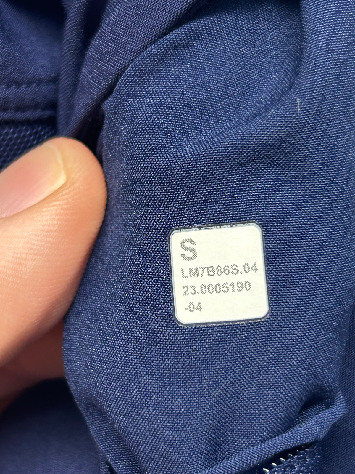 FLAWED Lululemon Pace Breaker Linerless Short 5" Size Small (Square) Night Sea