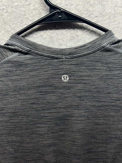 Lululemon Metal Vent Tech Long Sleeve Size Small Anchor / Asphalt Grey