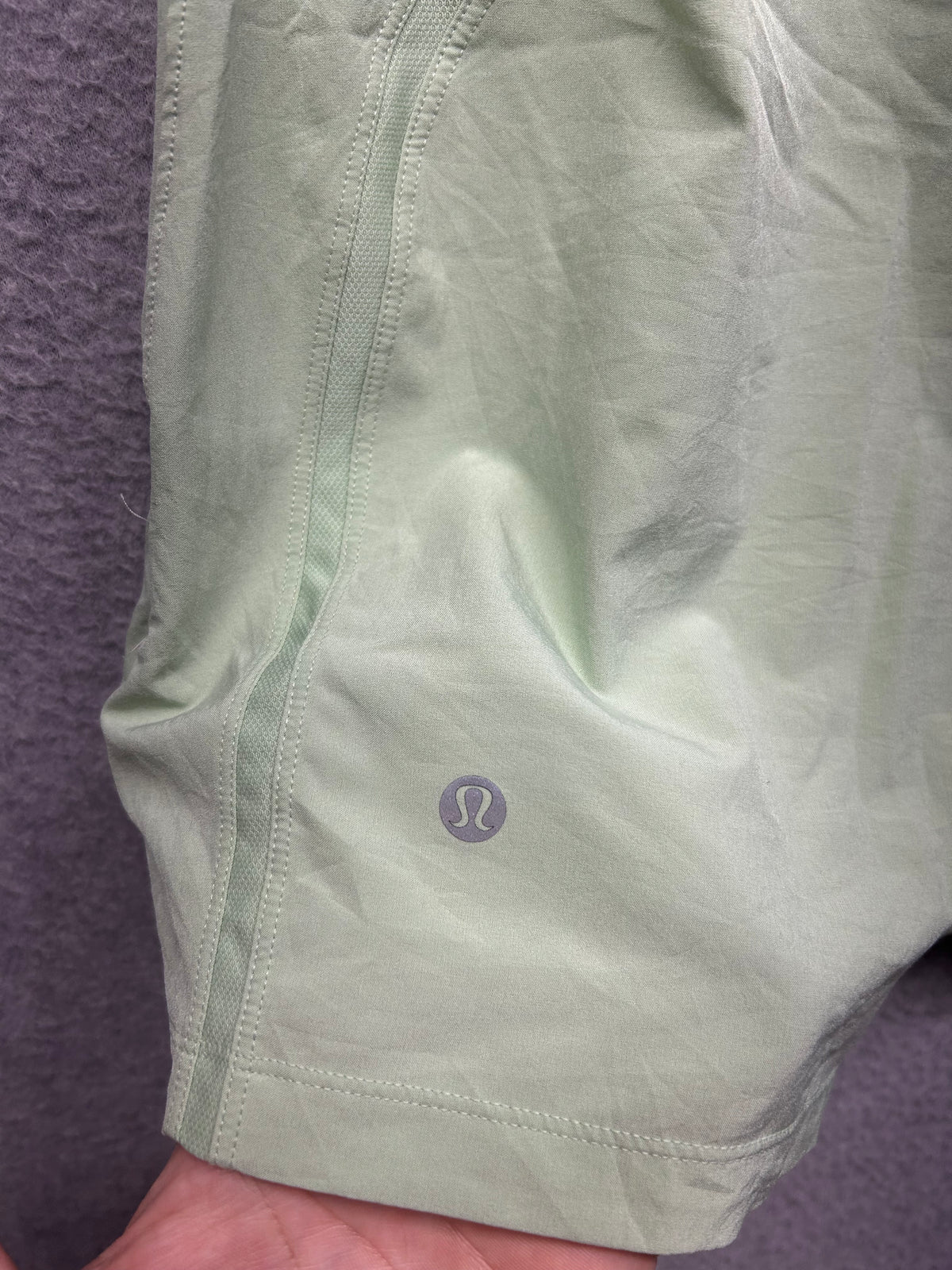 Lululemon Pace Breaker Linerless Short 5" Size Medium Faded Zap