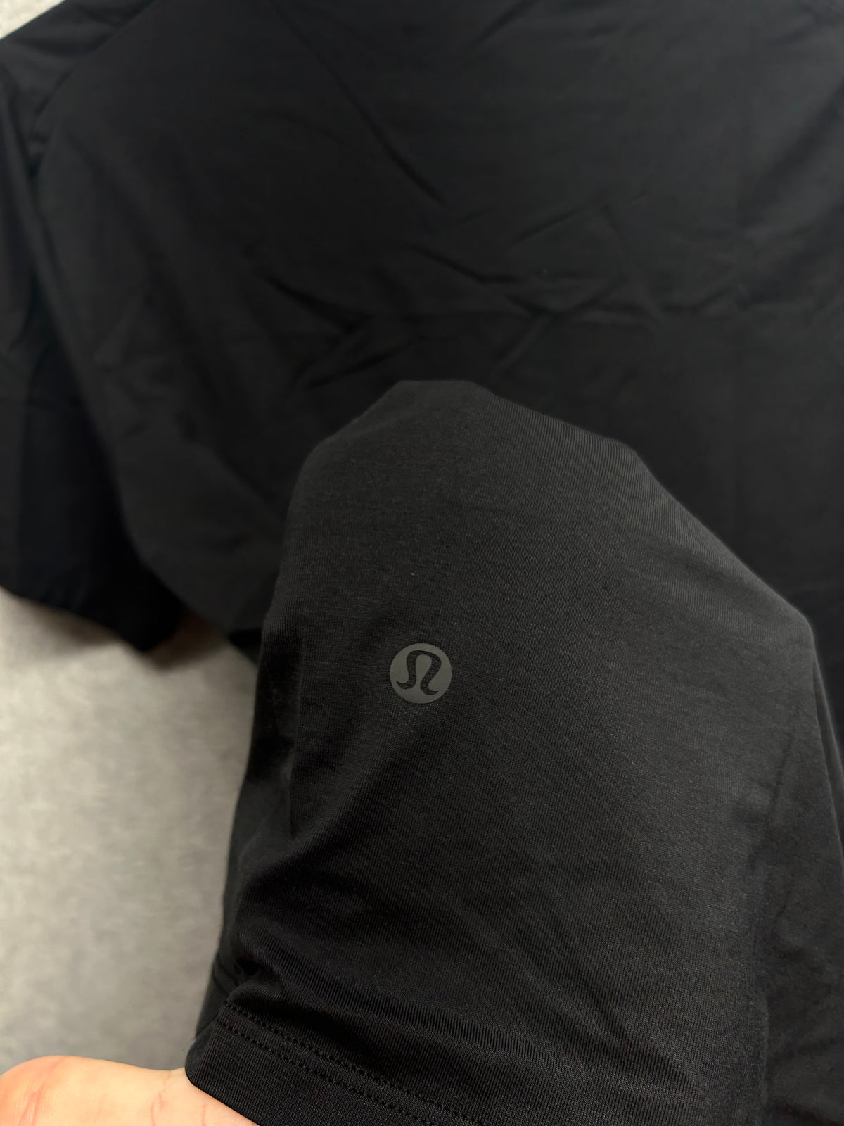 Lululemon 5 Year Basic Tee Size Medium Black