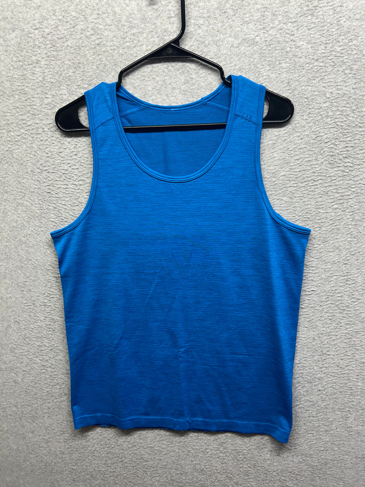 Lululemon Metal Vent Tech Tank Size Medium Blue