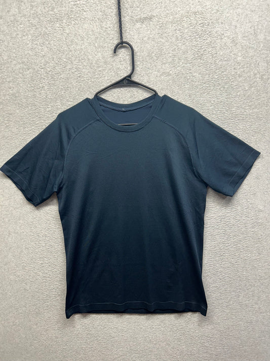 Lululemon Metal Vent Tech Short Sleeve Shirt Size Medium True Navy