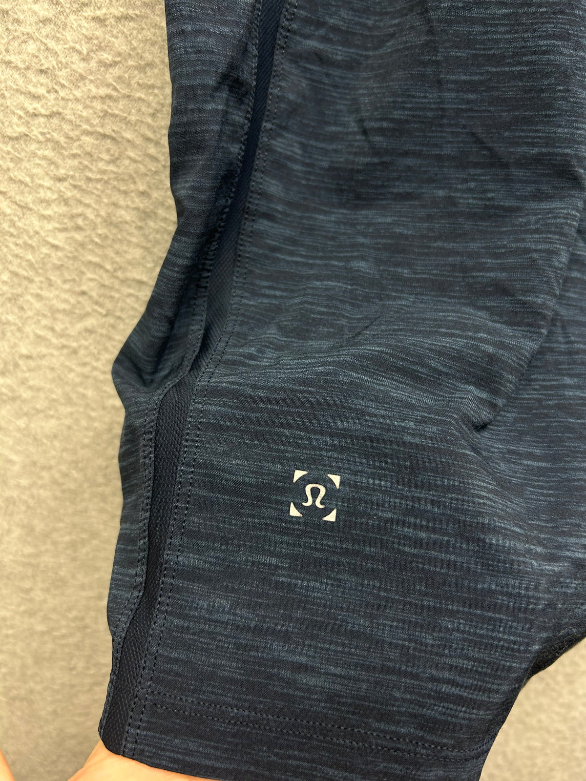 Lululemon Pace Breaker Short Linerless 7" Size Large Heather Allover Iron Blue True Navy