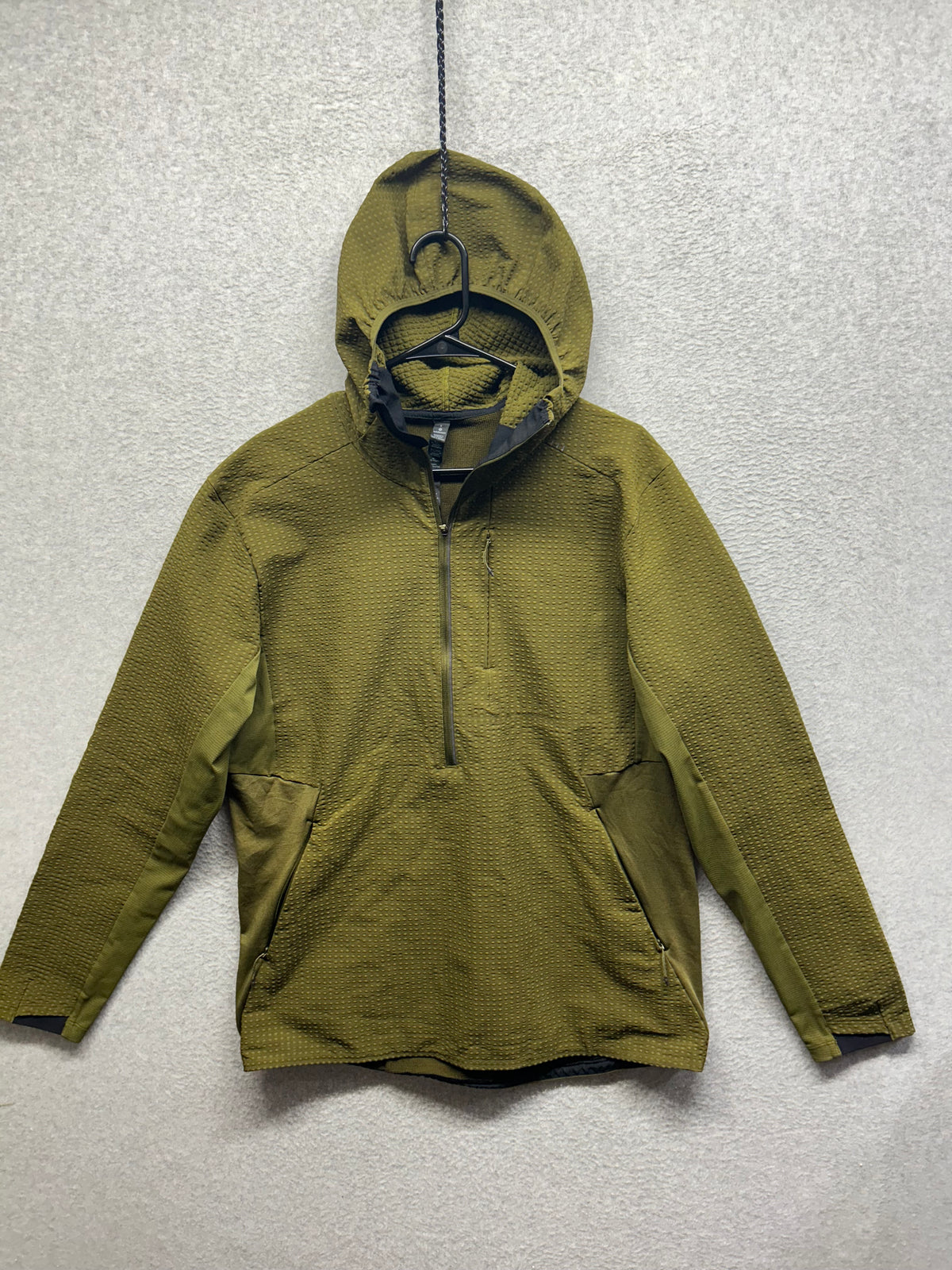 Lululemon Cold Terrain 3/4 Zip Size Large Moss Green