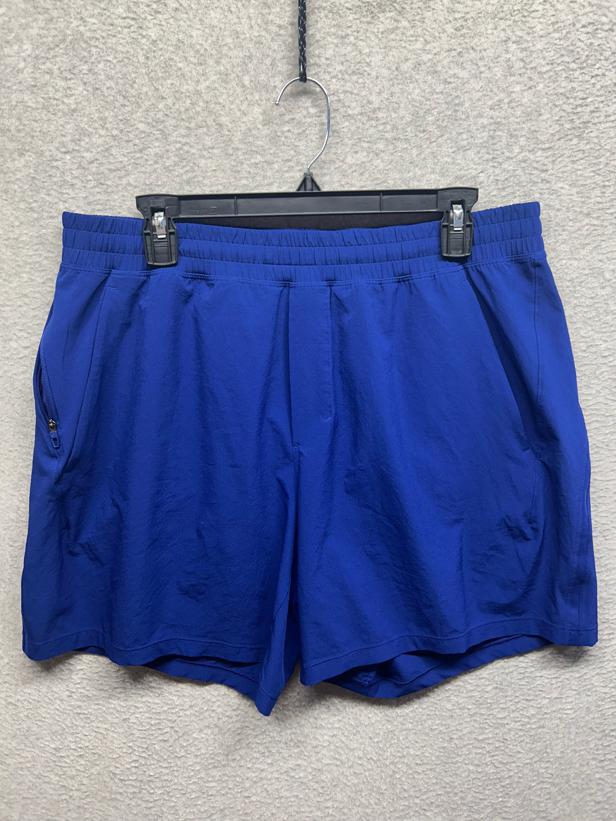 Lululemon Pace Breaker Linerless Short 5" Size XL (Square) Blue