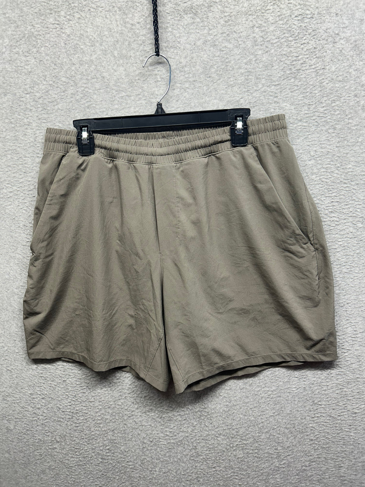 Lululemon Pace Breaker Lined Short 7" Size XL Rover Gray