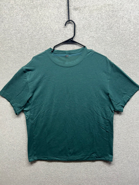 Lululemon License To Train Short Sleeve Size XL Green