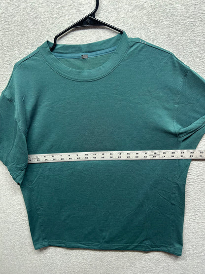 Lululemon License To Train Short Sleeve Size XL Green